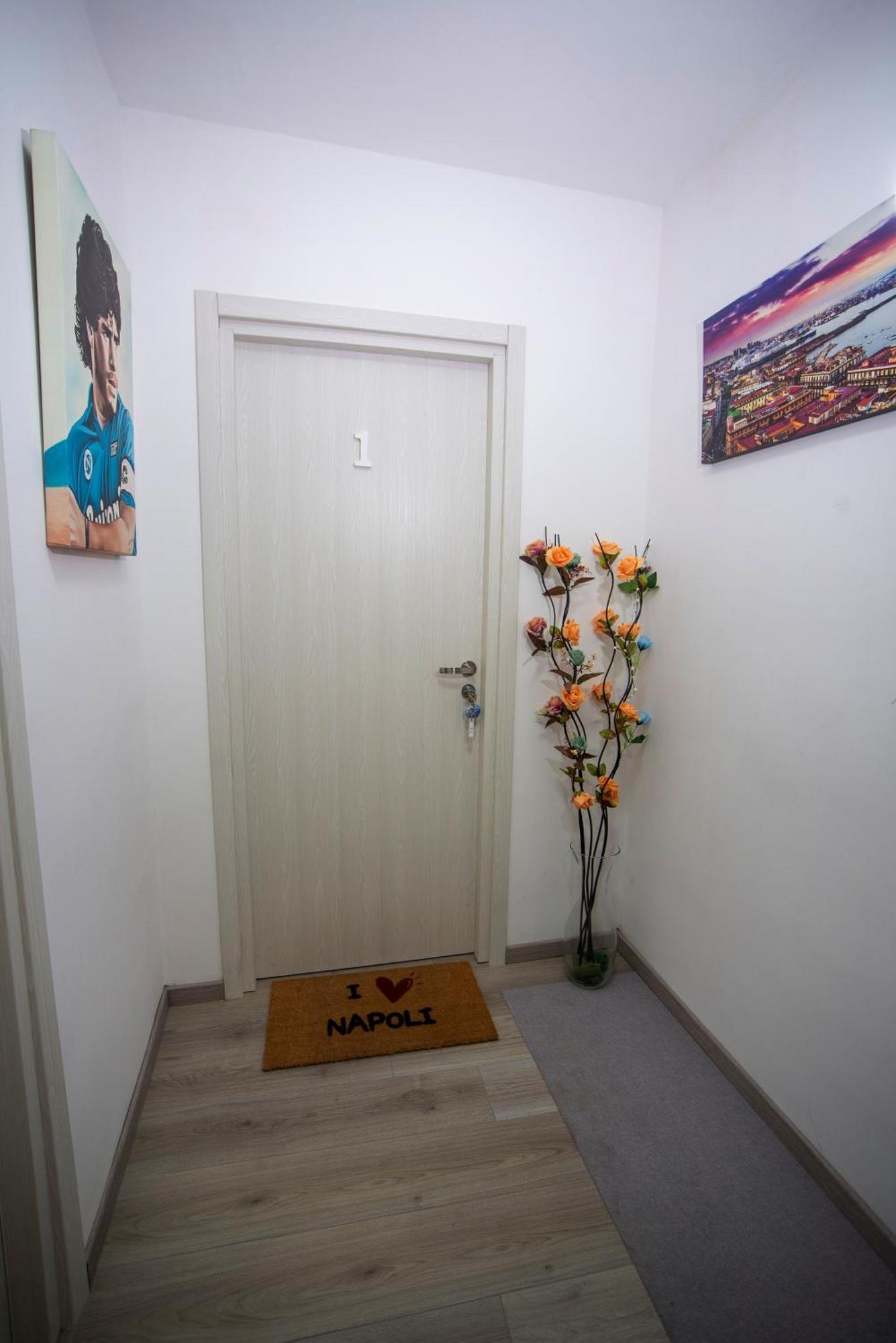 Na City Rooms Neapel Exterior foto