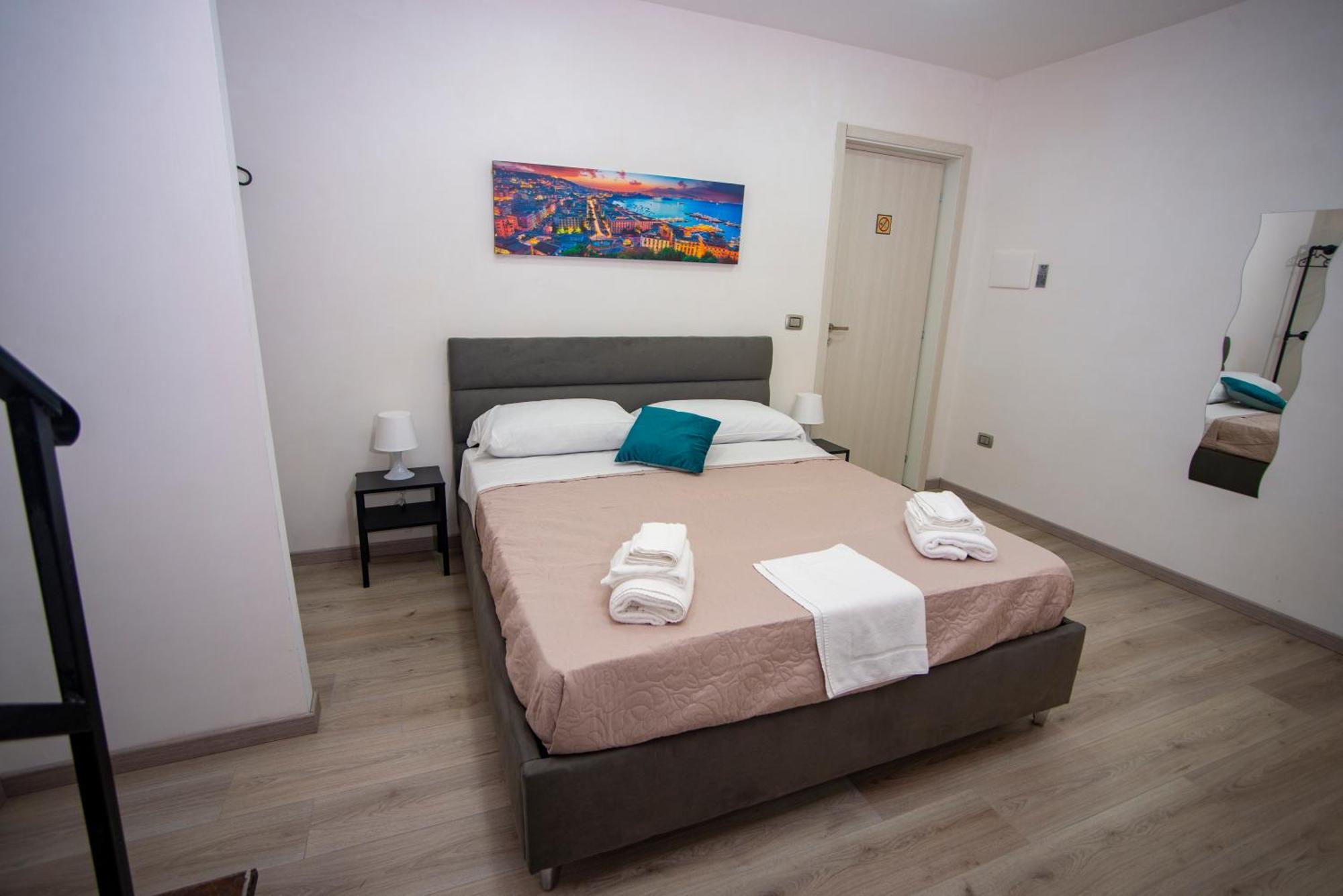 Na City Rooms Neapel Exterior foto