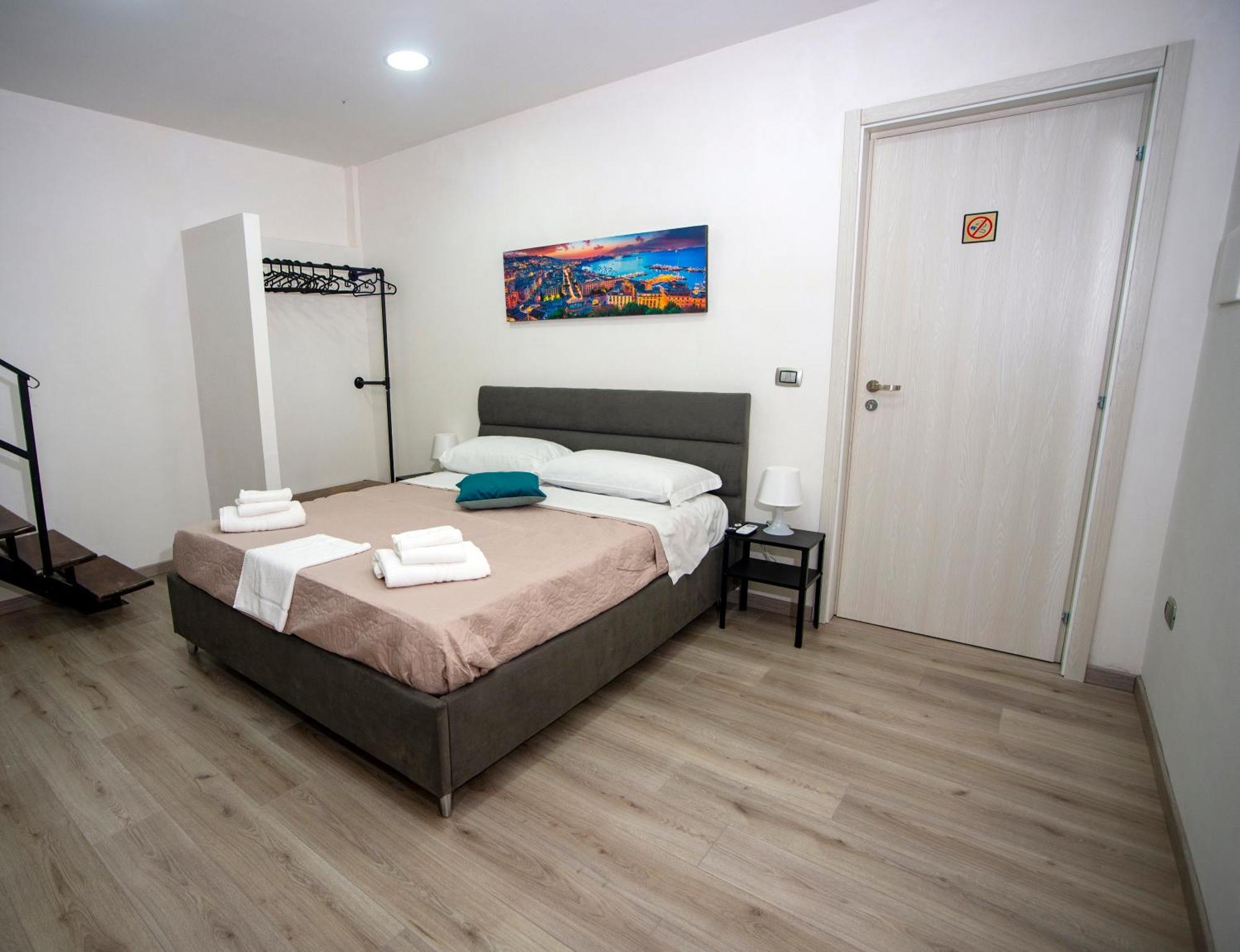 Na City Rooms Neapel Exterior foto